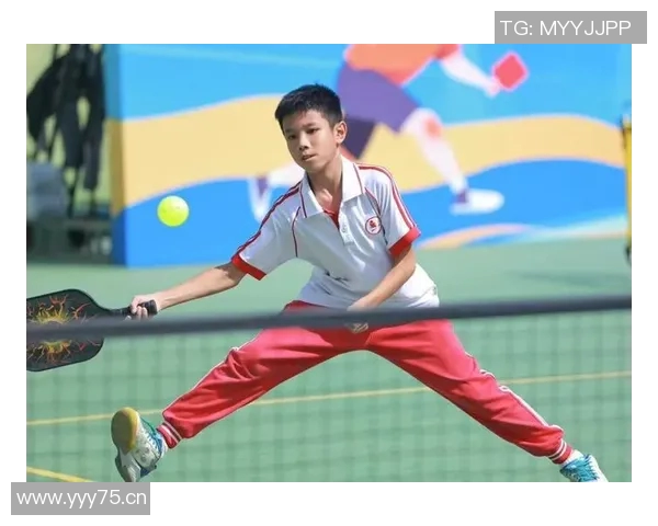 以体球为中心，探讨现代体育文化对青少年身心发展的深远影响